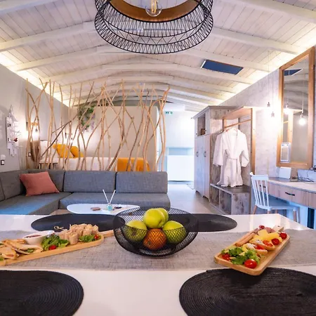 Vayas Residences - Legacy 公寓