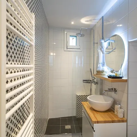 Vayas Residences - Legacy *