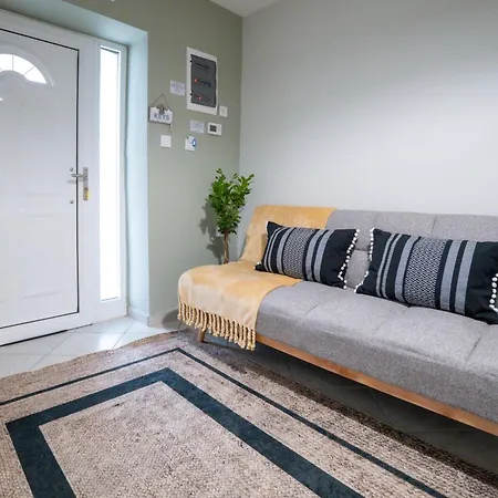 Vayas Residences - Legacy 公寓