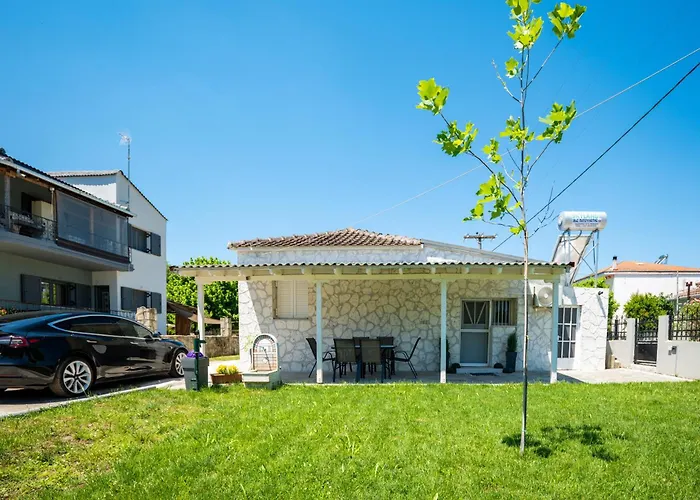 Vayas Residences - Legacy Apartment