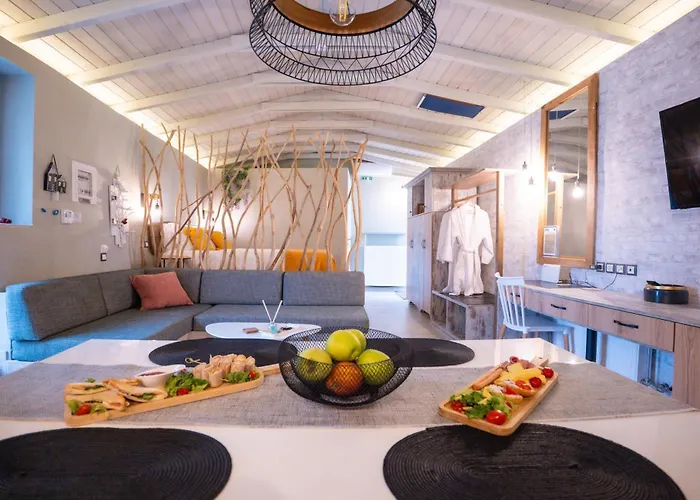 Vayas Residences - Legacy Apartment