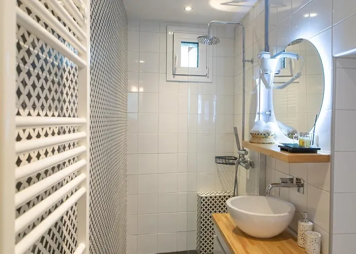 Vayas Residences - Legacy *