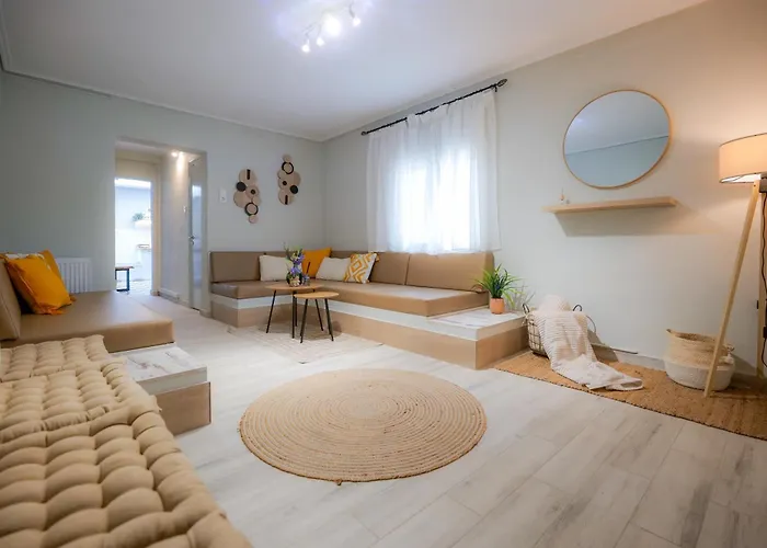 Vayas Residences - Legacy Apartment *